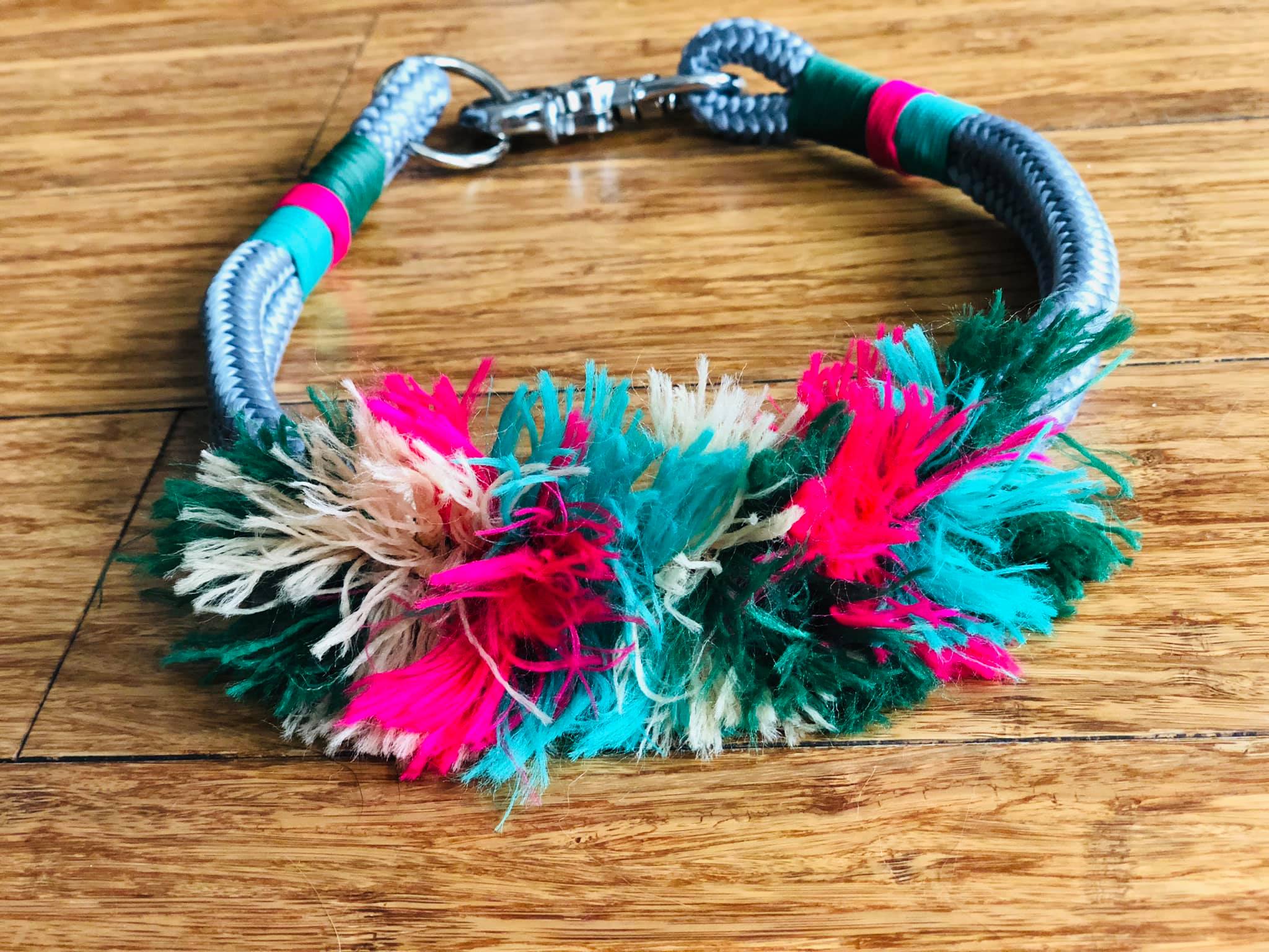 Silbergraues Tauhalsband "FLOWERPOWER"